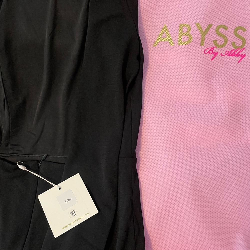 Abyss by Abby Cleo Dress - Picture 3 of 5